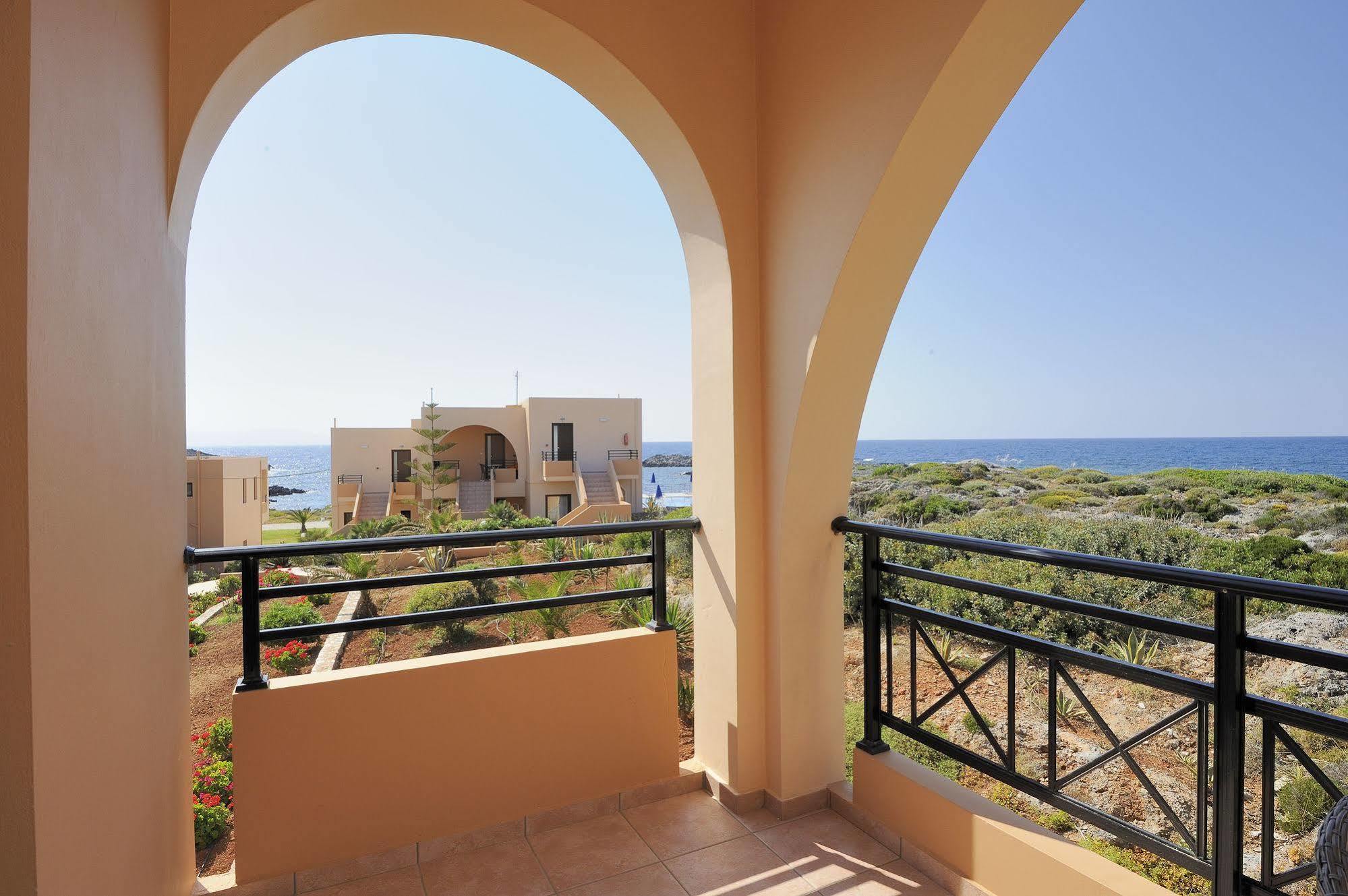 Nanakis Beach Apartments Ставрос Экстерьер фото